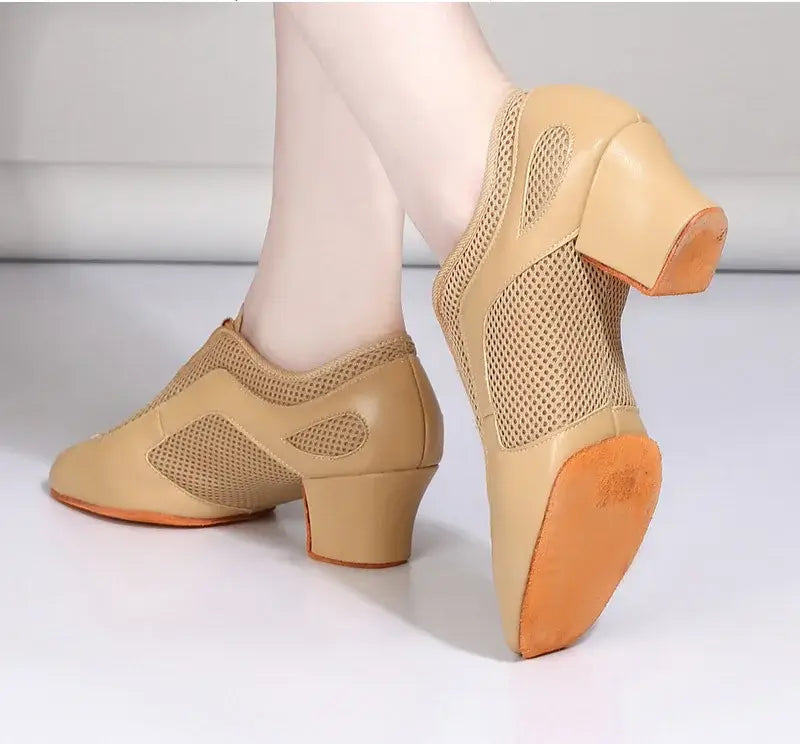 Nude latin dance shoes with 1.5-inch Cuban heel