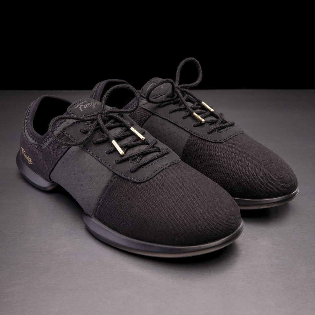 All-black | Split-sole | Fuego