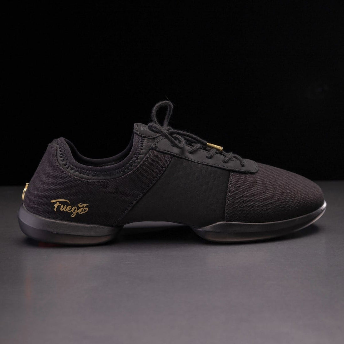 All-black | Split-sole | Fuego