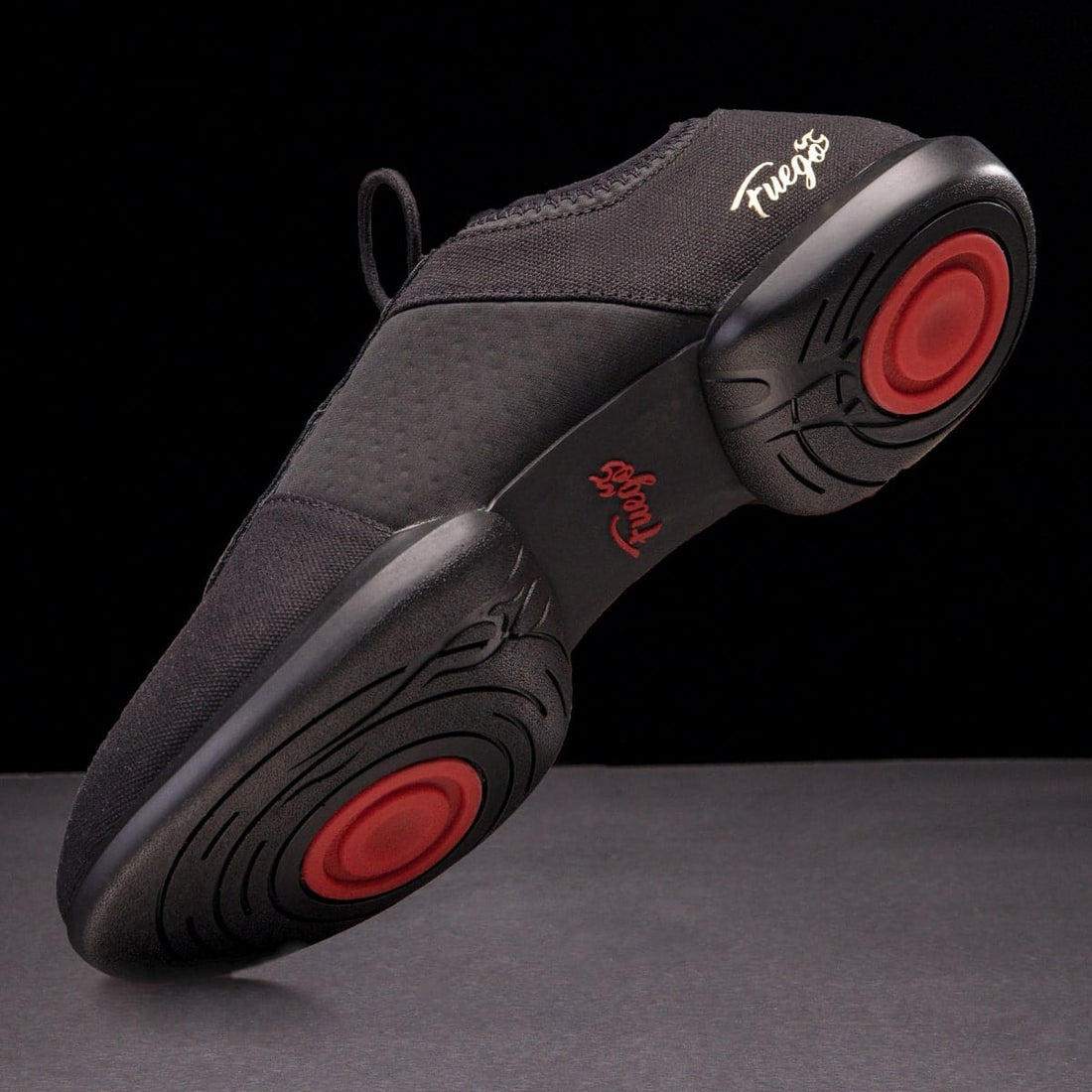 All-black | Split-sole | Fuego