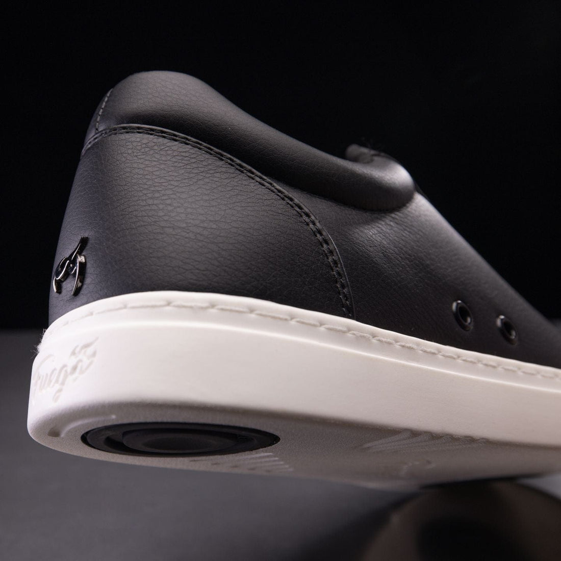 Black | Low-top | Fuego