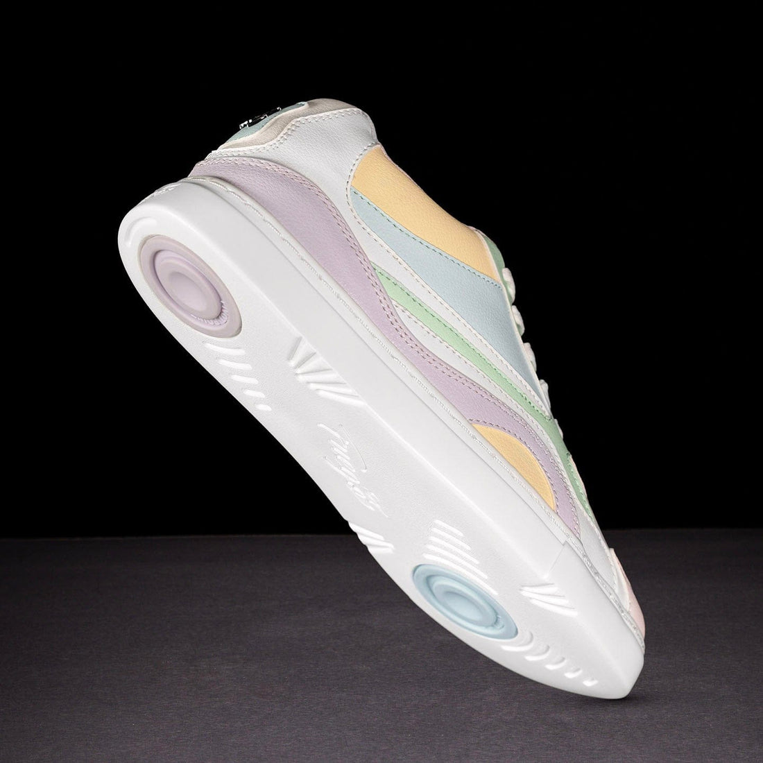 Pastel low-top Fuego dance shoes